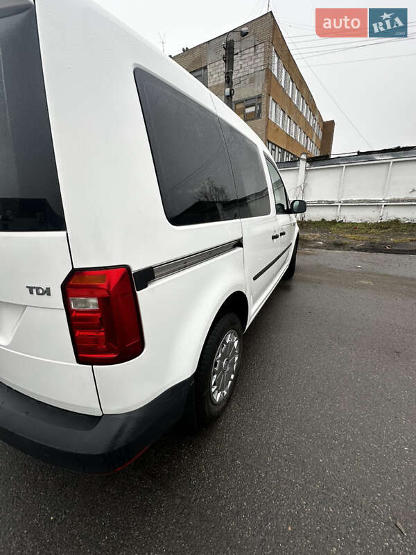 Минивэн Volkswagen Caddy 2015 в Белой Церкви