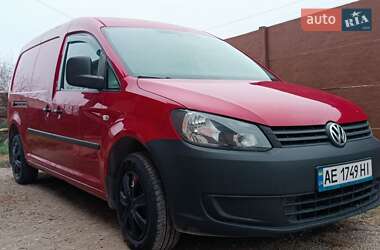 Вантажний фургон Volkswagen Caddy 2014 в Кривому Розі