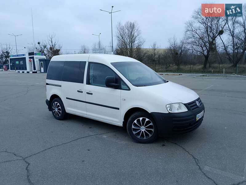 Минивэн Volkswagen Caddy 2008 в Киеве