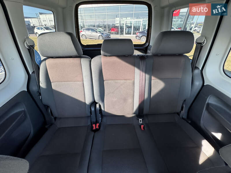 Мінівен Volkswagen Caddy 2012 в Мукачевому