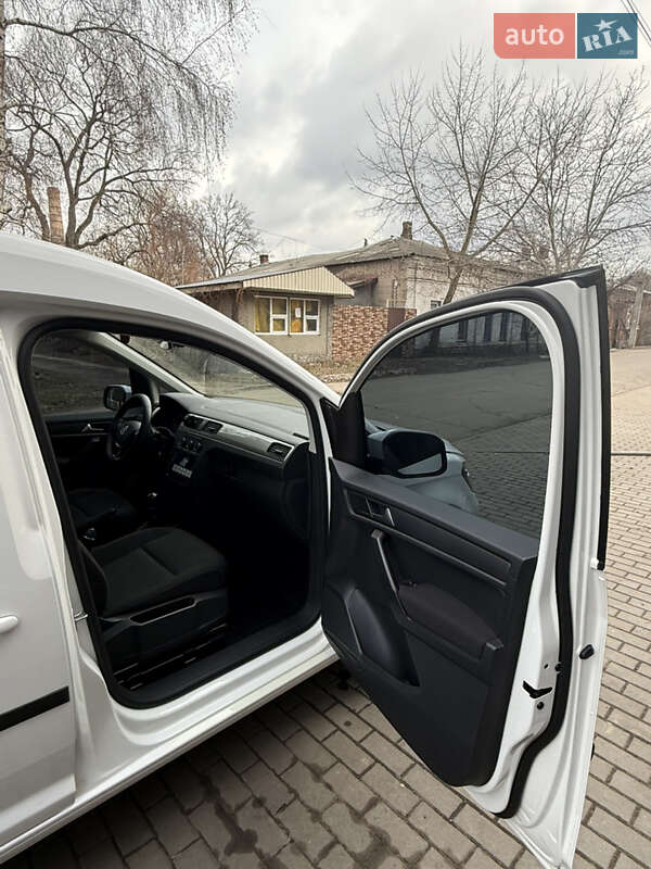 Мінівен Volkswagen Caddy 2016 в Слов'янську