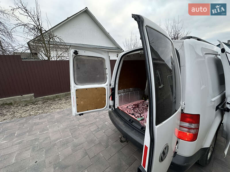 Грузопассажирский фургон Volkswagen Caddy 2013 в Костополе