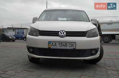 Минивэн Volkswagen Caddy 2015 в Киеве