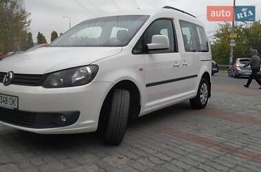 Минивэн Volkswagen Caddy 2015 в Киеве