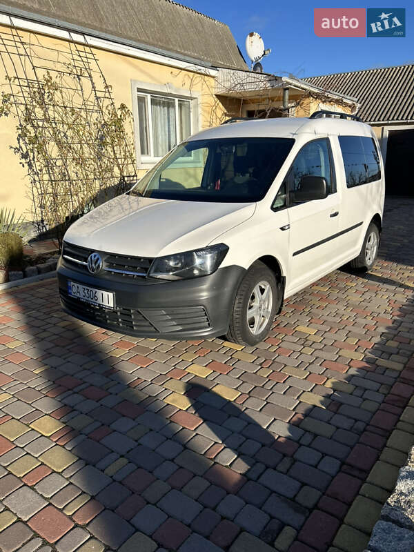 Мінівен Volkswagen Caddy 2015 в Умані