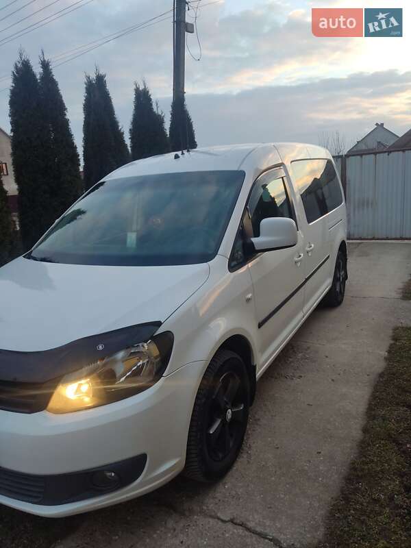 Мінівен Volkswagen Caddy 2011 в Хусті