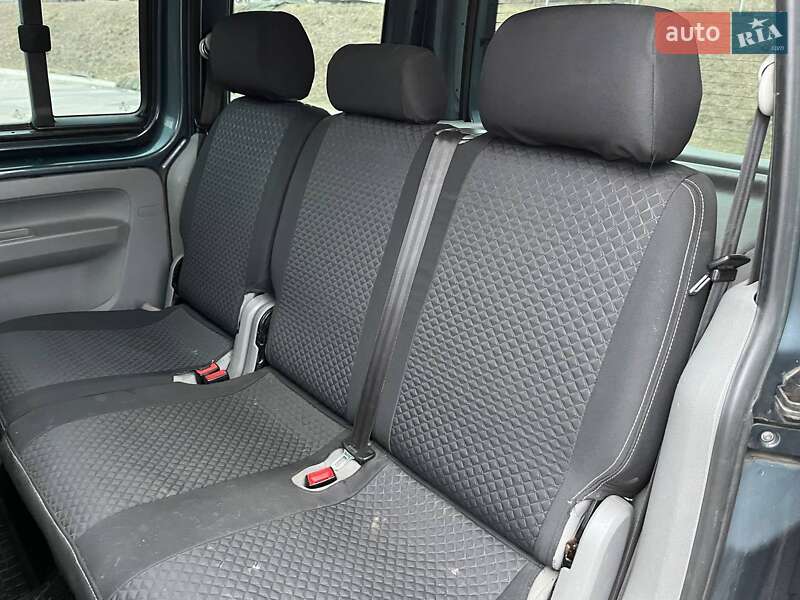 Минивэн Volkswagen Caddy 2009 в Виннице