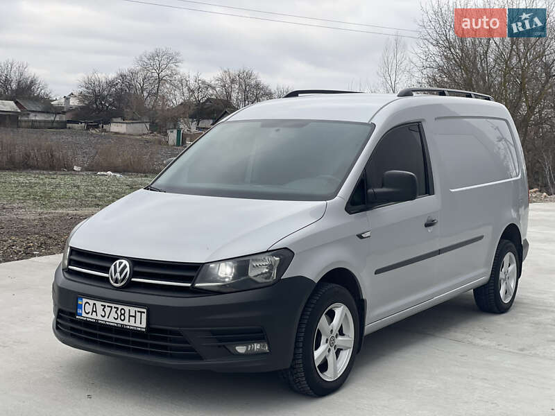 Вантажний фургон Volkswagen Caddy 2015 в Черкасах