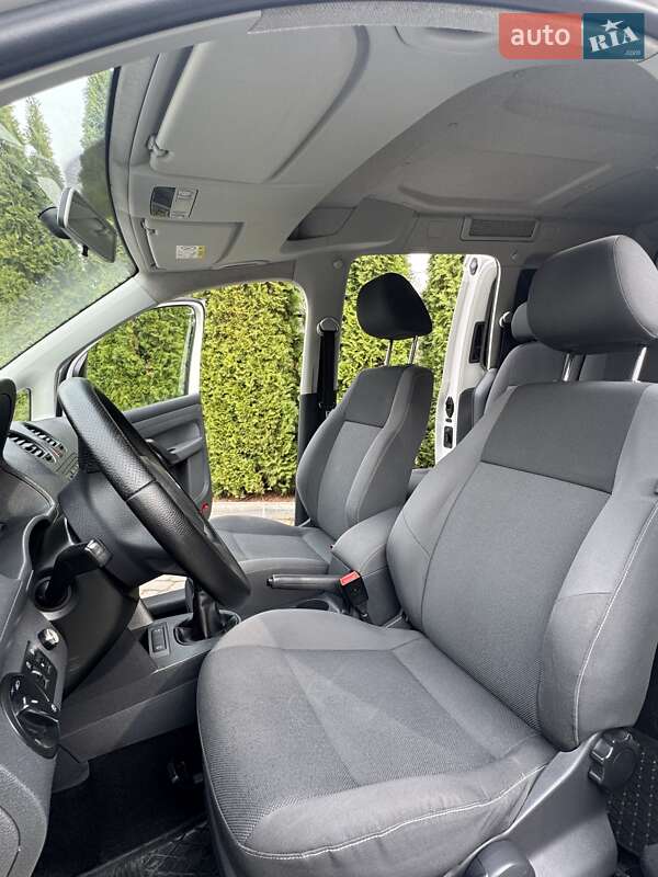 Минивэн Volkswagen Caddy 2015 в Трускавце