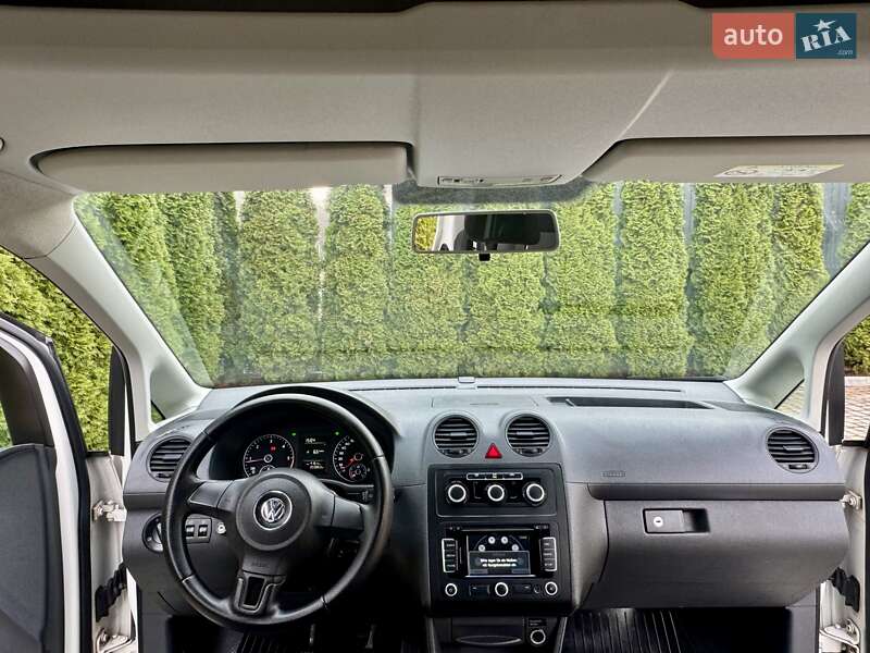 Минивэн Volkswagen Caddy 2015 в Трускавце