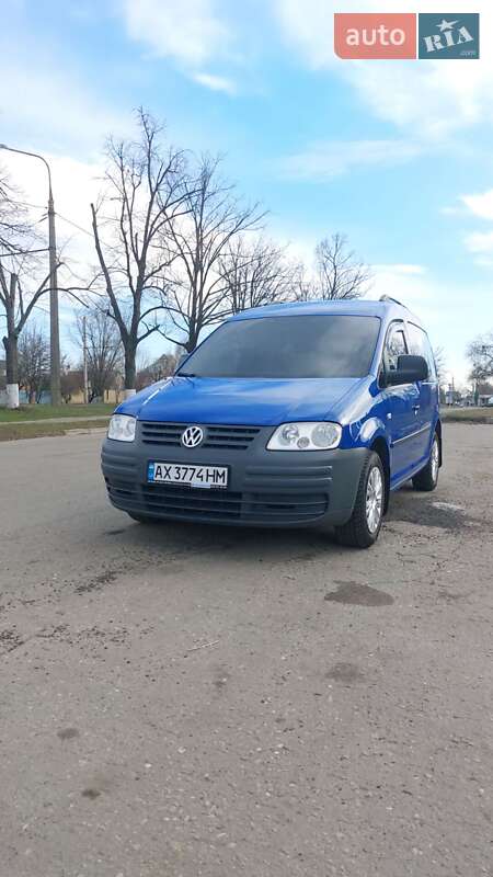 Минивэн Volkswagen Caddy 2010 в 