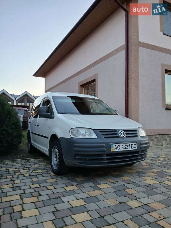 Минивэн Volkswagen Caddy 2007 в Ужгороде