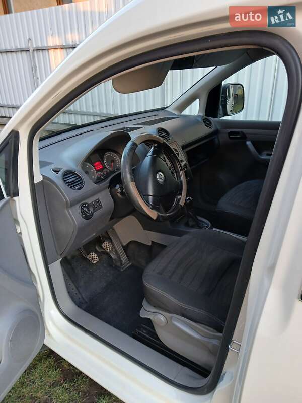 Минивэн Volkswagen Caddy 2007 в Ужгороде