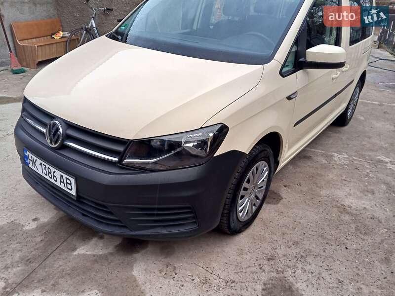 Мінівен Volkswagen Caddy 2016 в Луцьку