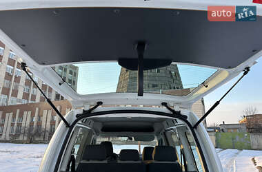 Минивэн Volkswagen Caddy 2011 в 