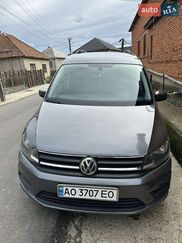 Минивэн Volkswagen Caddy 2015 в Заречье