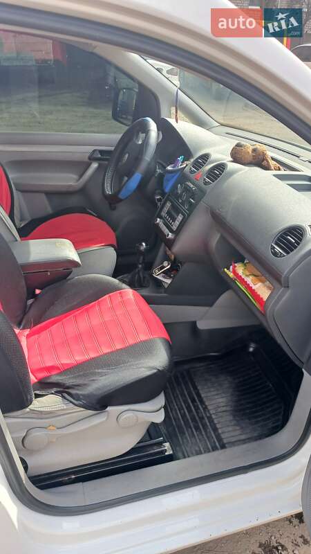 Минивэн Volkswagen Caddy 2006 в Николаеве