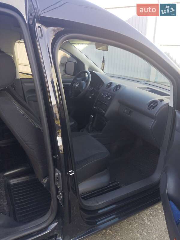 Грузовой фургон Volkswagen Caddy 2014 в Василькове