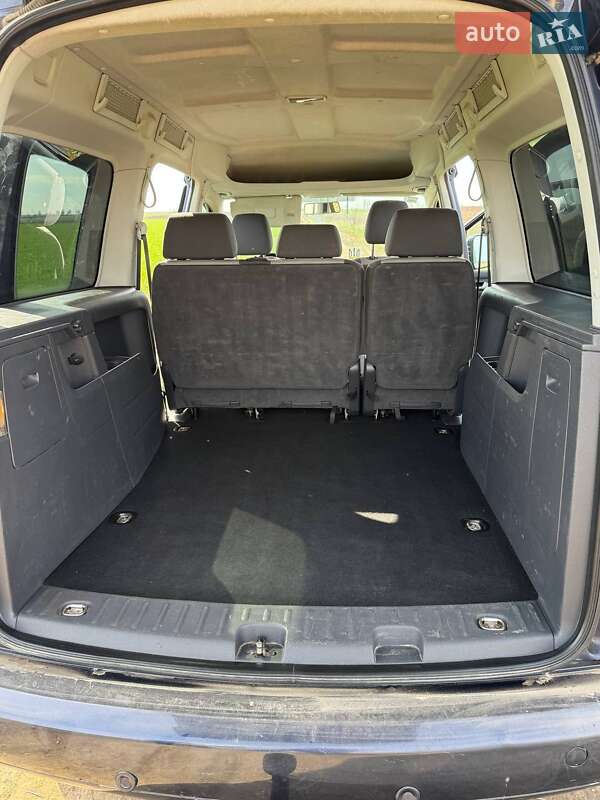 Мінівен Volkswagen Caddy 2011 в Томашполі