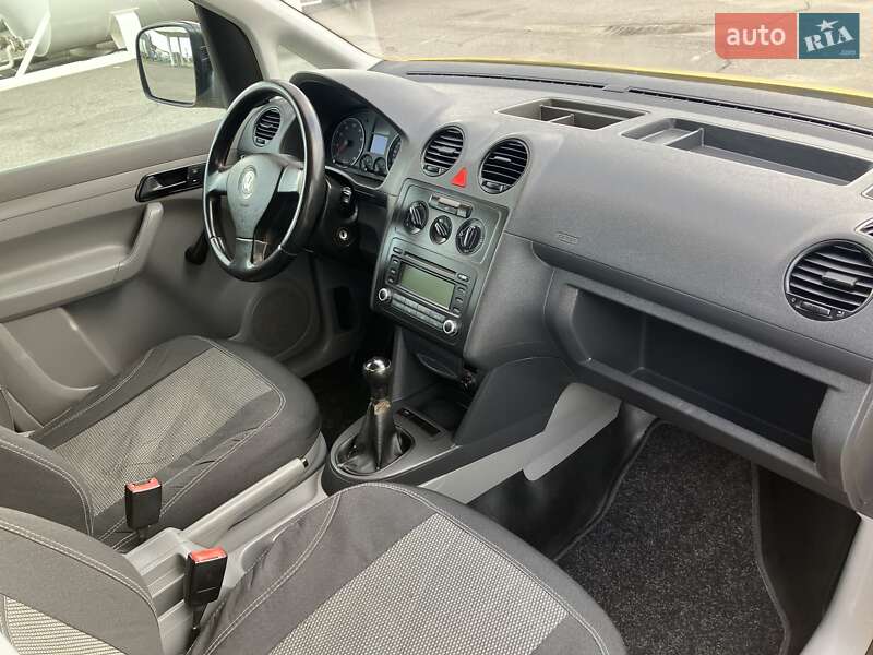 Минивэн Volkswagen Caddy 2006 в Виннице