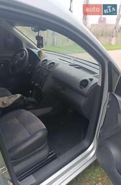 Грузопассажирский фургон Volkswagen Caddy 2010 в 