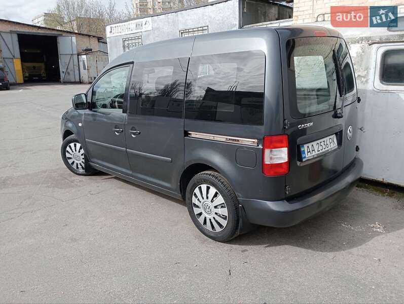 Минивэн Volkswagen Caddy 2007 в 