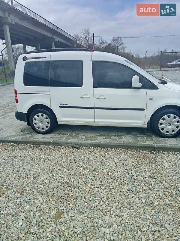 Мінівен Volkswagen Caddy 2013 в Івано-Франківську