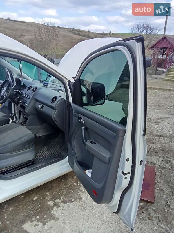 Мінівен Volkswagen Caddy 2013 в Івано-Франківську