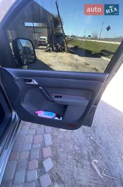 Минивэн Volkswagen Caddy 2015 в 