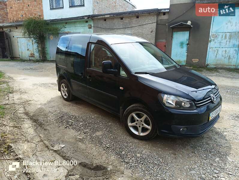 Минивэн Volkswagen Caddy 2010 в Черновцах