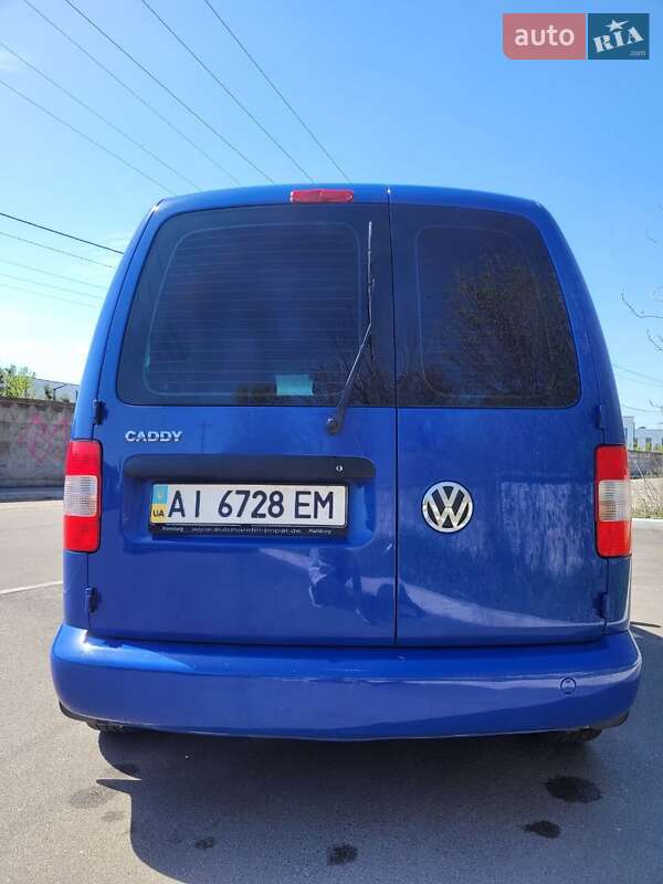 Минивэн Volkswagen Caddy 2010 в Киеве