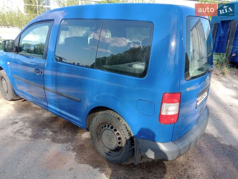Минивэн Volkswagen Caddy 2010 в Киеве