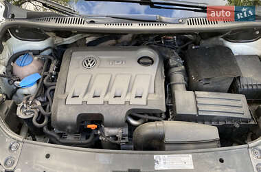 Грузовой фургон Volkswagen Caddy 2011 в 