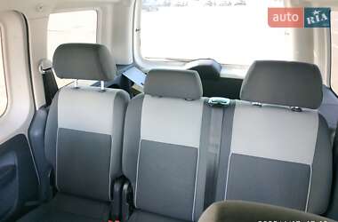 Мінівен Volkswagen Caddy 2010 в 