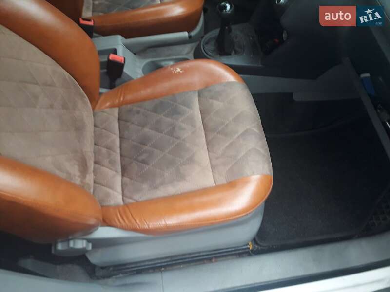 Минивэн Volkswagen Caddy 2010 в Житомире