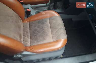 Минивэн Volkswagen Caddy 2010 в 