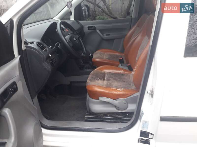 Минивэн Volkswagen Caddy 2010 в Житомире