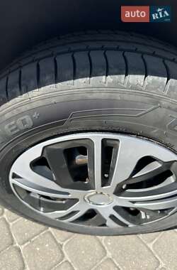 Вантажний фургон Volkswagen Caddy 2012 в 