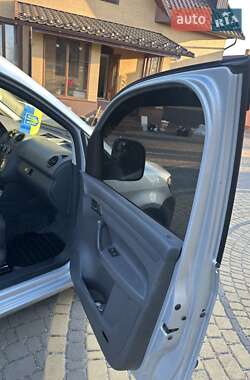 Грузопассажирский фургон Volkswagen Caddy 2012 в 