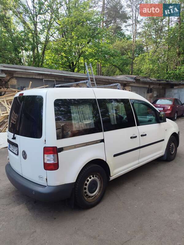 Минивэн Volkswagen Caddy 2006 в Киеве