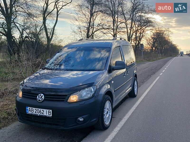 Минивэн Volkswagen Caddy 2011 в Виннице