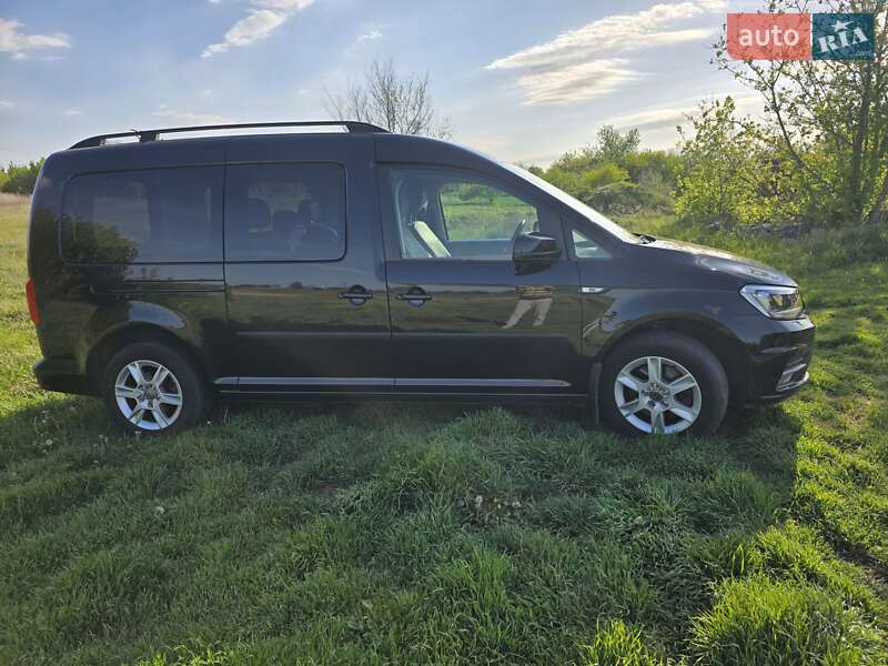 Минивэн Volkswagen Caddy 2017 в 