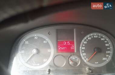 Грузовой фургон Volkswagen Caddy 2005 в 