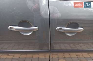 Минивэн Volkswagen Caddy 2011 в 