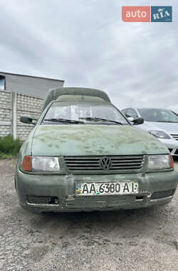 Вантажний фургон Volkswagen Caddy 1999 в Києві