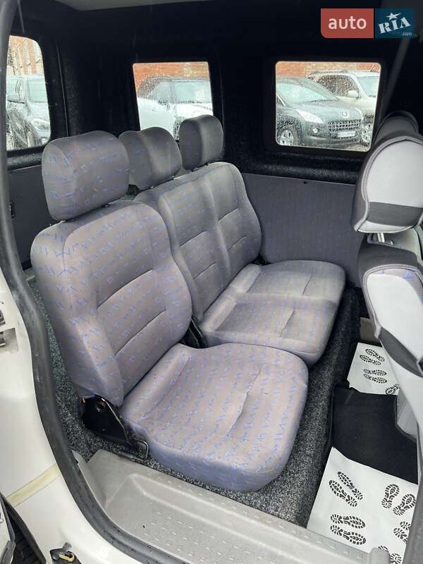 Мінівен Volkswagen Caddy 2005 в Смілі