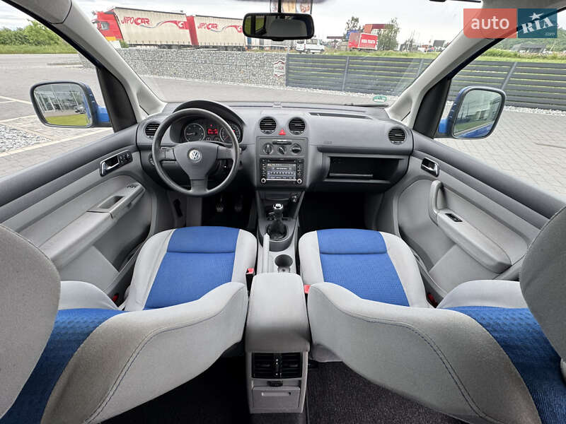 Мінівен Volkswagen Caddy 2010 в Мукачевому