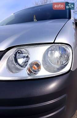 Минивэн Volkswagen Caddy 2009 в 