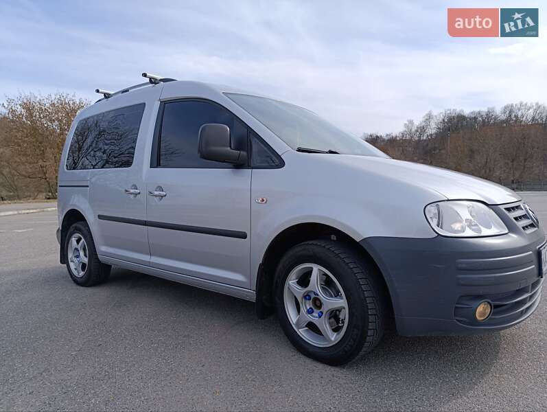 Мінівен Volkswagen Caddy 2009 в Києві