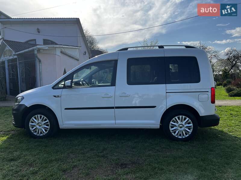 Минивэн Volkswagen Caddy 2016 в Черновцах